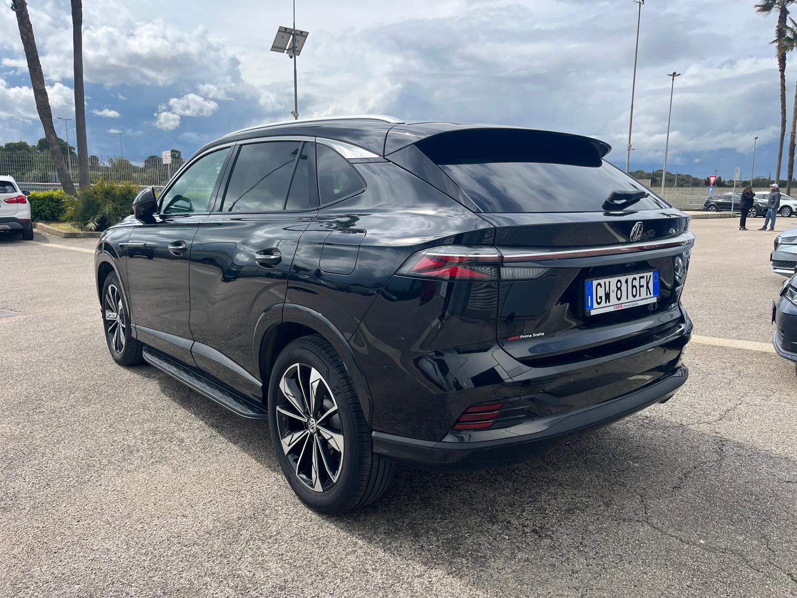MG HS 1.5 Hybrid+ C/A Luxury