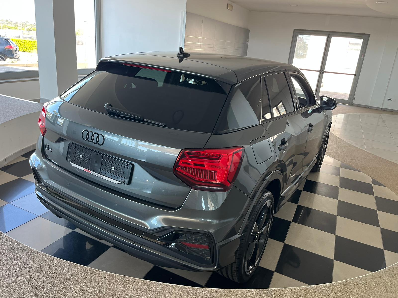 Audi Q2 Identity Black