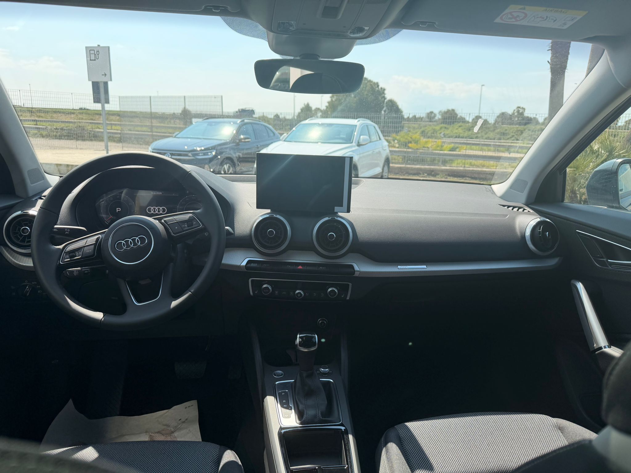 Q2 S-Line Edition S-Tronic