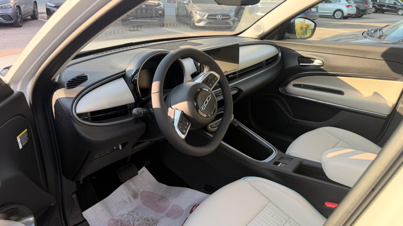 600 Hybrid 110 CV DCT MHEV La Prima C/A
