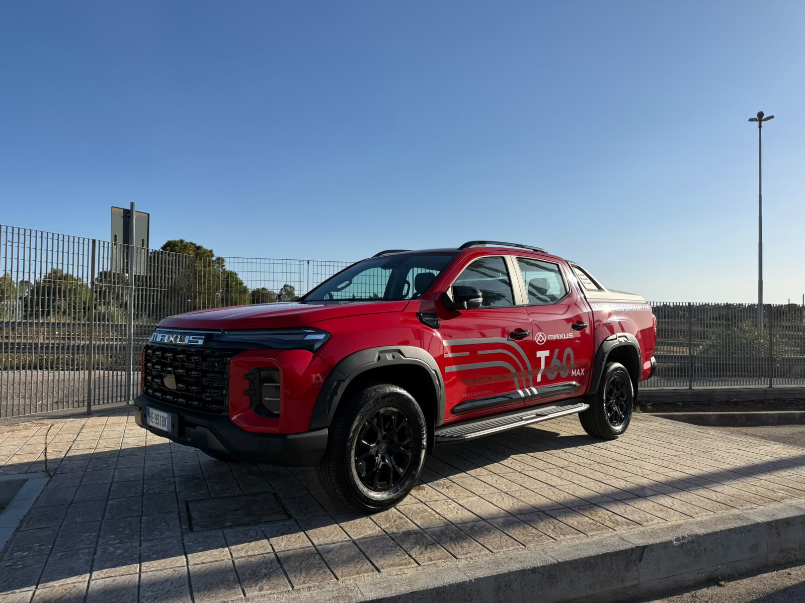 T60 MAX 2.0D Twin Turbo Luxury
