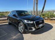 Q2 30 TDI Stronic Identity Black